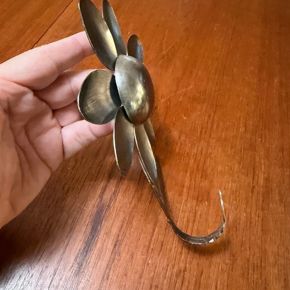 N/A handcrafted metal